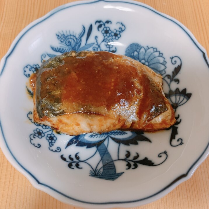 秋のメイン料理☺️さばの味噌照り焼き